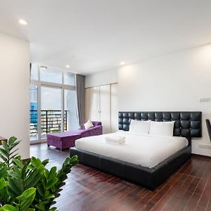 Two-Bedroom Apartment City View
